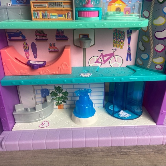 2018 Polly Pocket Pollyville Mega Mall Mattel 6 levels Parking Garage Polly - Picture 11 of 16